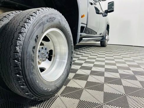 Used 2021 GMC Sierra 3500 Denali w/ Denali Ultimate Package AWD/4WD image 6