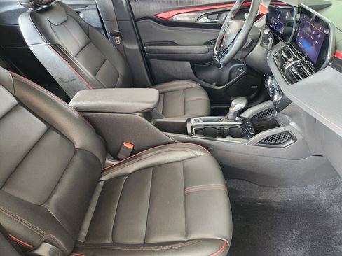 Certified 2025 Chevrolet TrailBlazer RS w/ Convenience Package FWD image 14