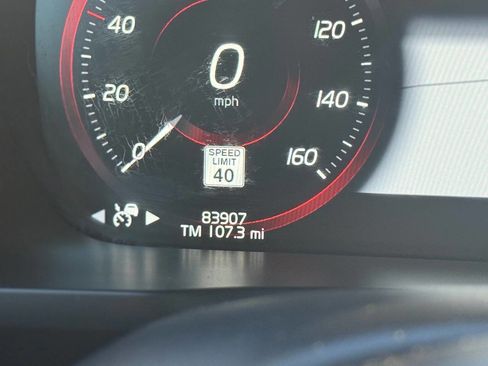 Used 2016 Volvo XC90 T6 Momentum w/ Protection Package Plus image 31