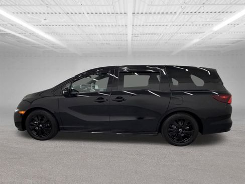 Used 2024 Honda Odyssey Sport image 2
