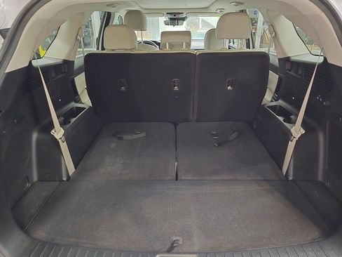 Used 2022 Kia Sorento S w/ Panoramic Sunroof Package FWD image 43