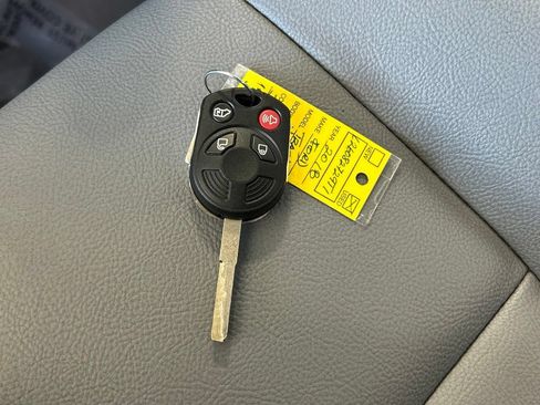 Used 2018 Ford Transit 150 130 Medium Roof RWD image 36