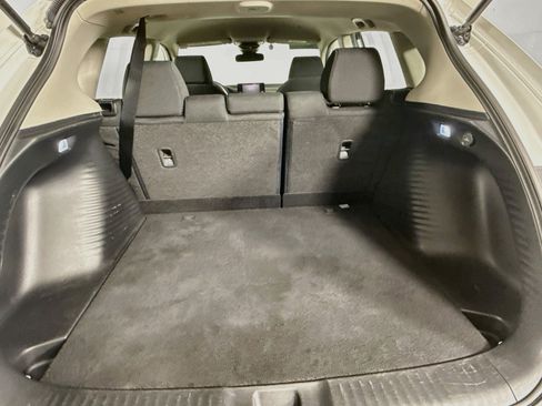 Certified 2024 Honda HR-V LX image 31