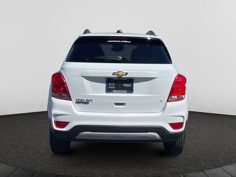 Used 2020 Chevrolet Trax LT w/ LT Convenience Package AWD/4WD image 4