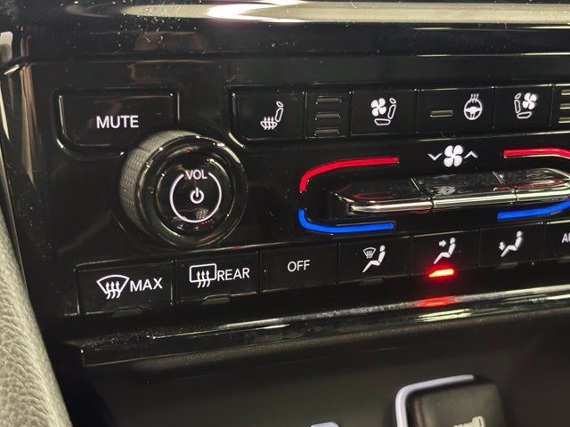 Used 2024 Jeep Grand Cherokee L Overland AWD/4WD image 36