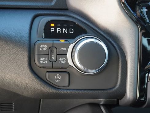 New 2026 RAM 1500 4x4 Crew Cab image 26