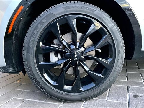 Used 2022 Kia Sorento SX image 9