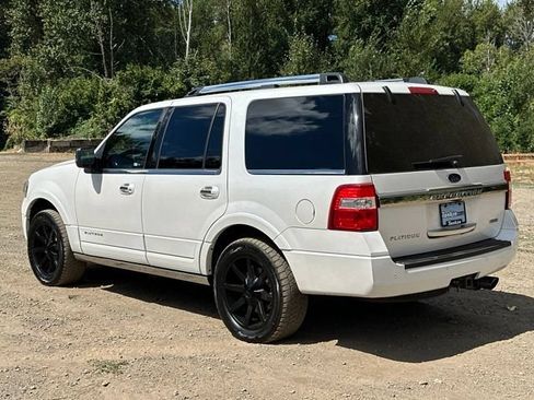 Used 2017 Ford Expedition Platinum AWD/4WD image 8