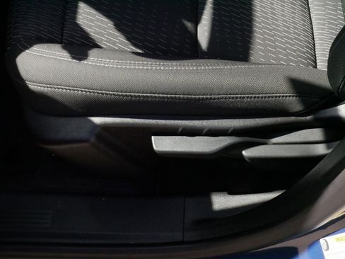 Used 2025 Chevrolet Equinox LT w/ Safety and Technology Package FWD image 20
