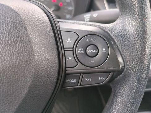 Used 2023 Toyota Corolla Cross AWD Hybrid image 30