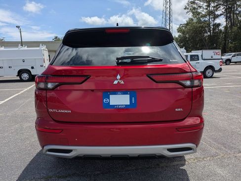 Used 2024 Mitsubishi Outlander SEL AWD/4WD image 5