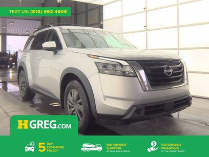 Used 2022 Nissan Pathfinder SV w/ SV Premium Package