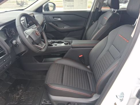 New 2026 Nissan Rogue SV AWD/4WD image 24