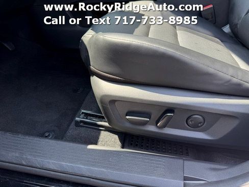 Used 2023 Nissan Rogue SV w/ SV Premium B Package AWD/4WD image 31