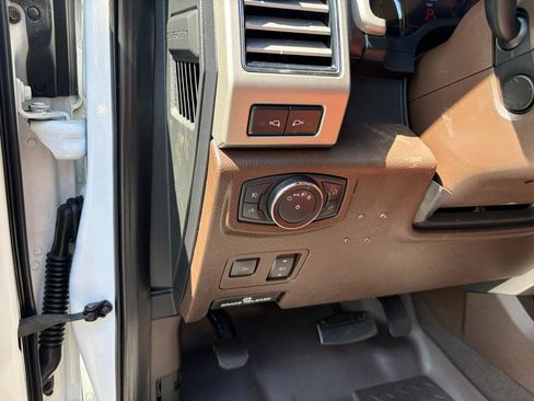 Used 2019 Ford F350 King Ranch w/ King Ranch Ultimate Package AWD/4WD image 28
