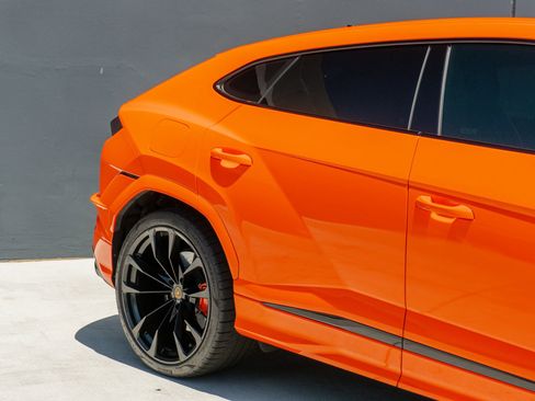 Used 2023 Lamborghini Urus S AWD/4WD image 32
