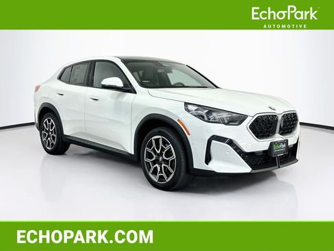 Used 2026 BMW X2 xDrive28i AWD/4WD image 1