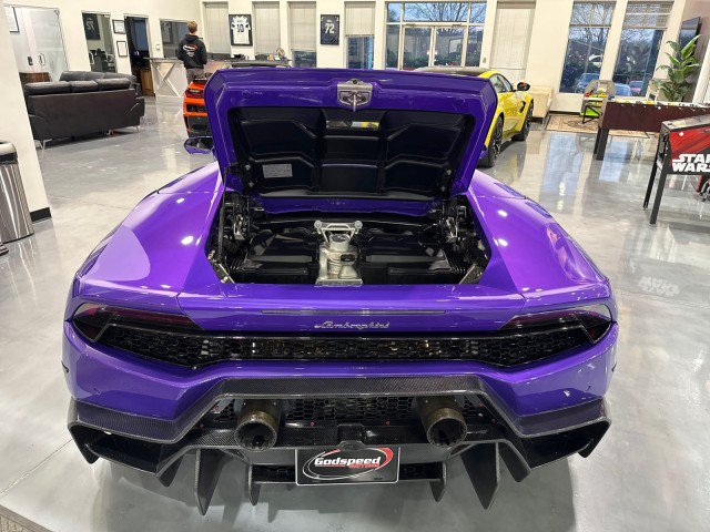 Used 2017 Lamborghini Huracan LP 610-4 AWD/4WD image 18