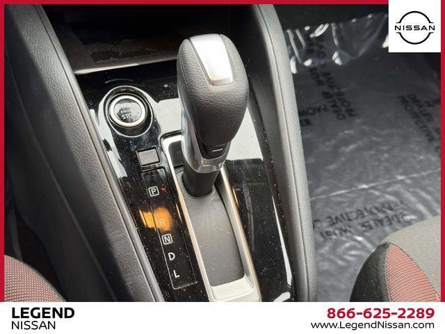 Used 2025 Nissan Versa SR w/ Trunk Package FWD image 27