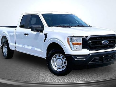 Used 2022 Ford F150 XL w/ Equipment Group 101A High RWD image 3