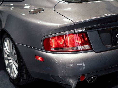 Used 2003 Aston Martin Vanquish RWD image 20