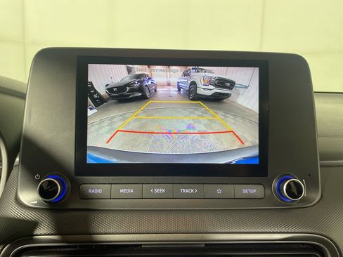 Used 2022 Hyundai Kona SE image 16