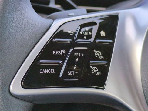 Used 2025 Mercedes-Benz C 300 Sedan image 24