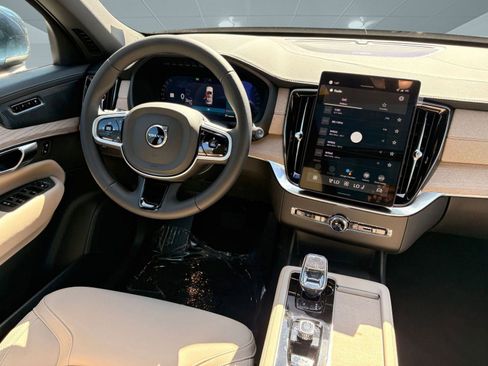 New 2026 Volvo XC90 B6 Plus w/ Protection Package image 24