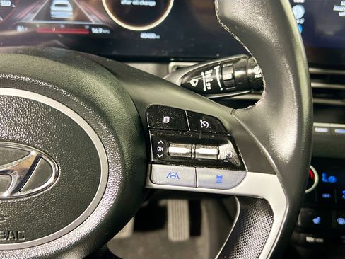 Used 2023 Hyundai Elantra SEL w/ Convenience Package FWD image 18