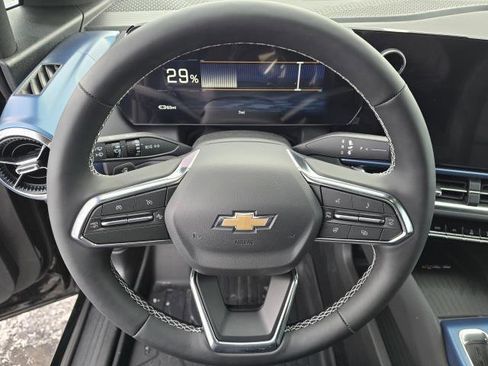 New 2026 Chevrolet Equinox EV LT AWD/4WD image 15