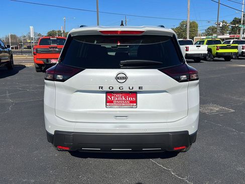 New 2026 Nissan Rogue SV image 6