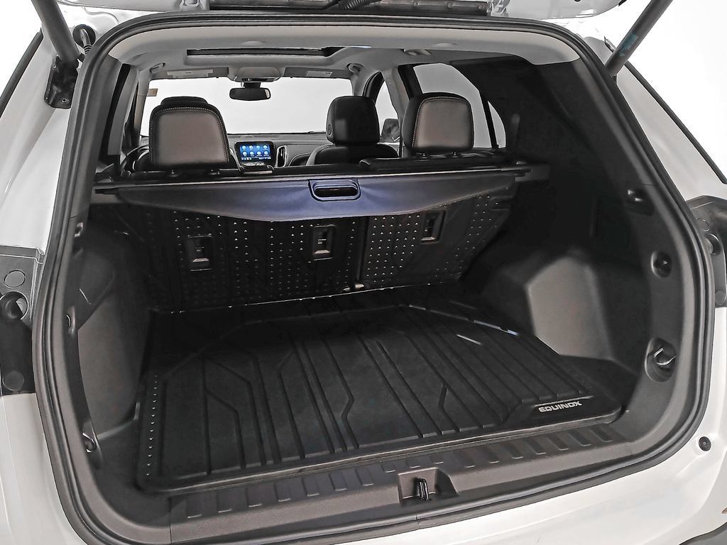 Used 2024 Chevrolet Equinox Premier AWD/4WD image 8