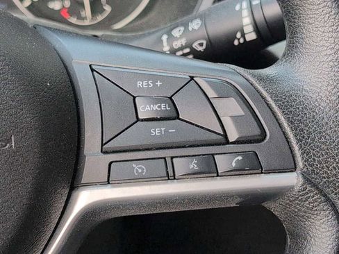 Used 2024 Nissan Altima 2.5 SV FWD image 24