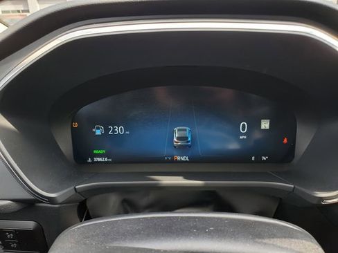 Used 2023 Ford Escape Platinum image 16