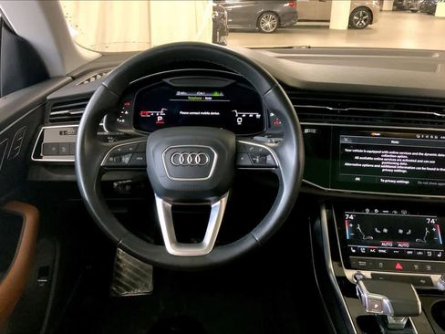 Used 2022 Audi Q8 Premium Plus image 5