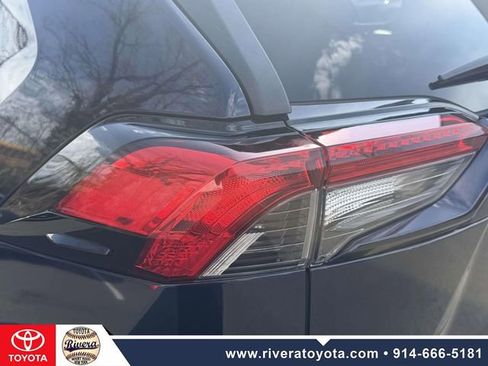 Used 2019 Toyota RAV4 XLE Premium w/ Cold Weather Package image 10