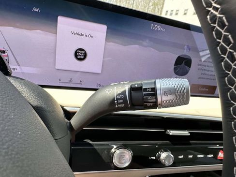 New 2026 Genesis GV70 2.5T Select AWD/4WD image 25