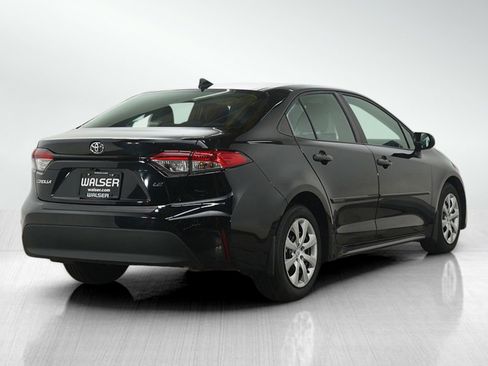 Used 2023 Toyota Corolla LE image 5