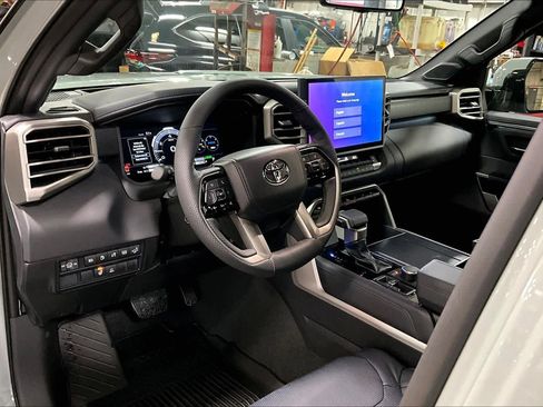 Certified 2026 Toyota Sequoia Platinum image 17