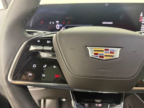 Used 2025 Cadillac Escalade V w/ LPO, ONYX Package AWD/4WD image 16