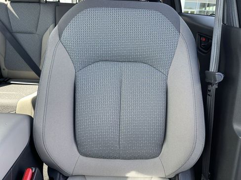 Certified 2025 Subaru Forester Premium AWD/4WD image 22