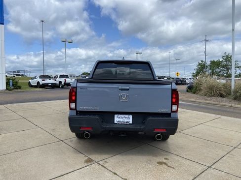 Used 2023 Honda Ridgeline RTL-E image 10