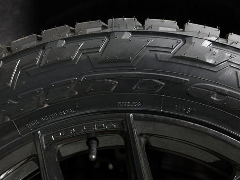 Used 2025 Lexus GX 550 w/ Accessory Package (Z1) image 51