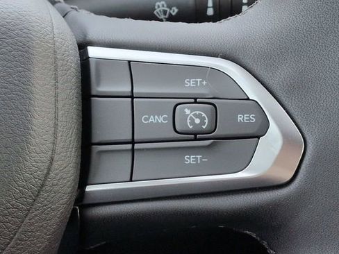 New 2026 Jeep Compass Latitude image 24