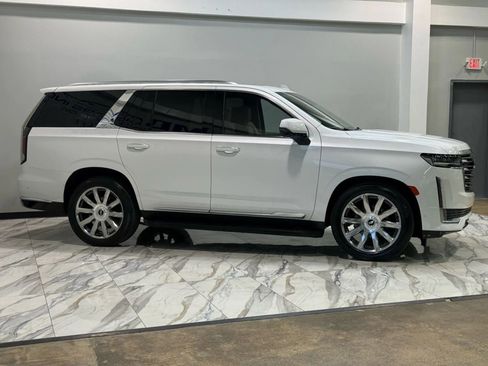 Used 2021 Cadillac Escalade Premium Luxury Platinum image 5