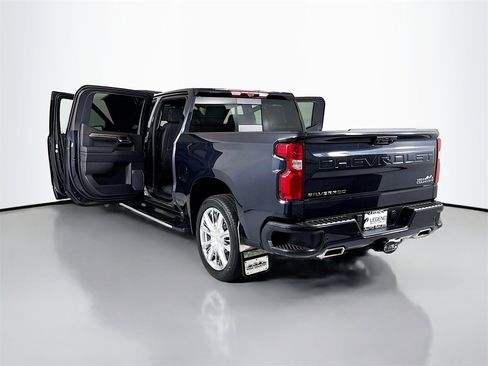 Used 2023 Chevrolet Silverado 1500 High Country w/ High Country Premium Package image 28