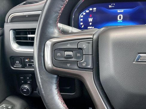 Used 2022 Chevrolet Suburban RST w/ Luxury Package image 11