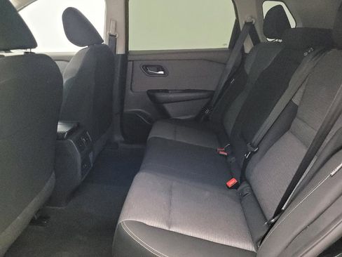 Used 2023 Nissan Rogue SV image 18