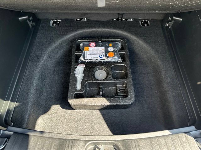 Used 2022 Jeep Compass Limited AWD/4WD image 13