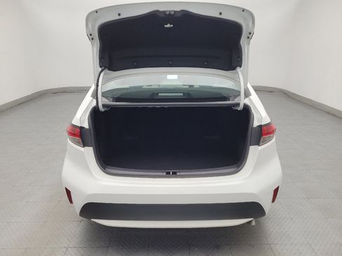 Used 2022 Toyota Corolla LE FWD image 29
